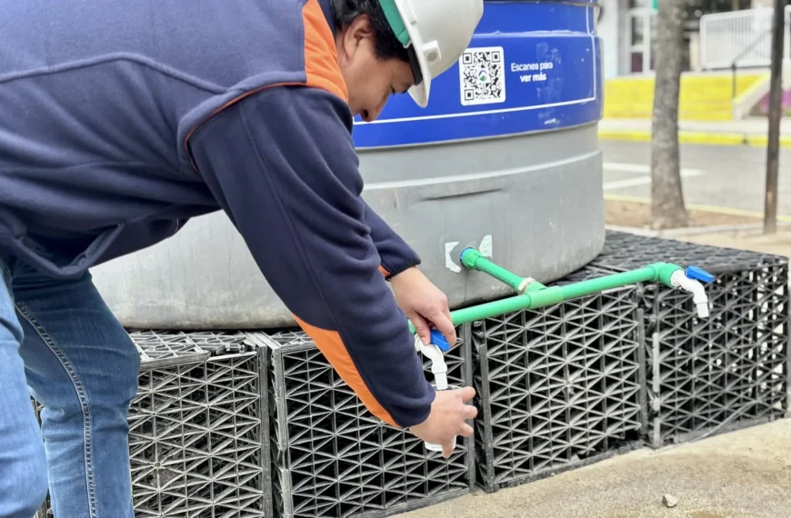 Servicio de agua potable en Santiago ya restablecido
