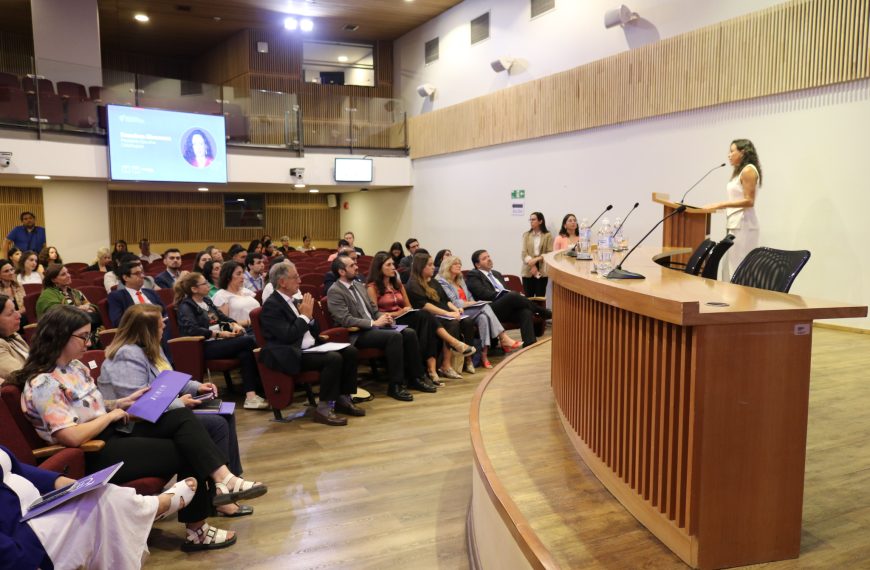 Brechas de género en el mundo empresarial: Un estudio impactante en Chile