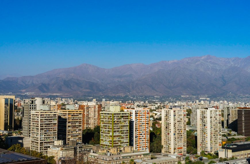 Ejecución Hipotecaria en Chile: Lo que Debes Saber Antes de Perder tu Propiedad