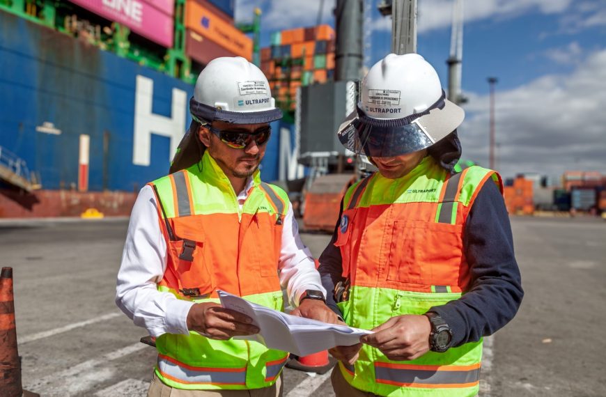 Industria Portuaria en Chile: Un Viaje de Transformación y Especialización