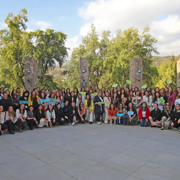 Mujeres en la Industria Minera: Un Cambio Hacia el Liderazgo