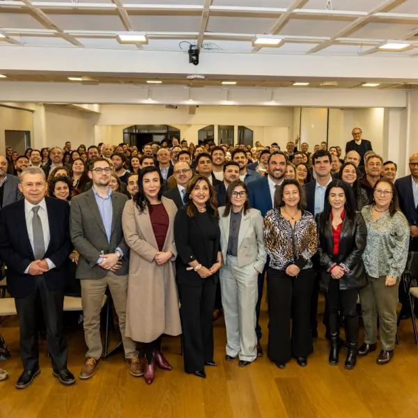 Incubadora de Negocios: Celebrando 25 Años de Innovación en Chile