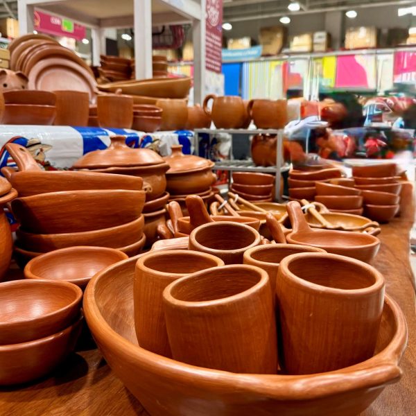 Artesanías de Greda: La Revolución Comercial en el Retail Chileno